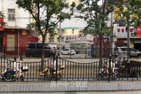 南外中迪·岚山郡3室2厅2卫东南